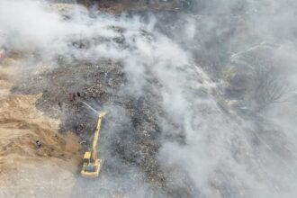 Kebakaran TPA Jatibarang Semarang Mengancam Warga Sekitar