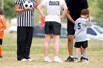 Mengatasi Toxic Sports Parents dalam Dunia Olahraga Anak