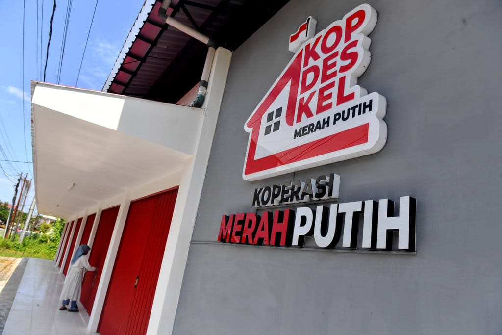Menteri Koperasi Ajukan Pembayaran Gaji ASN Lewat KDKMP