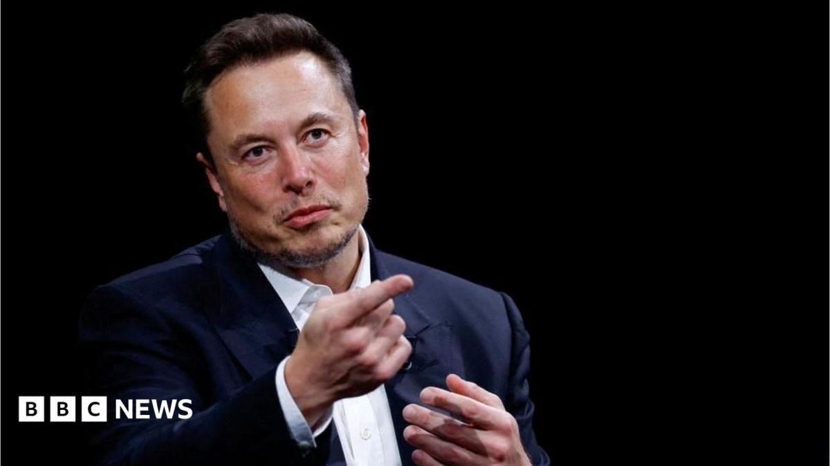 Musk Sebut Batasan Akses Starlink Ukraina Ditentukan AS