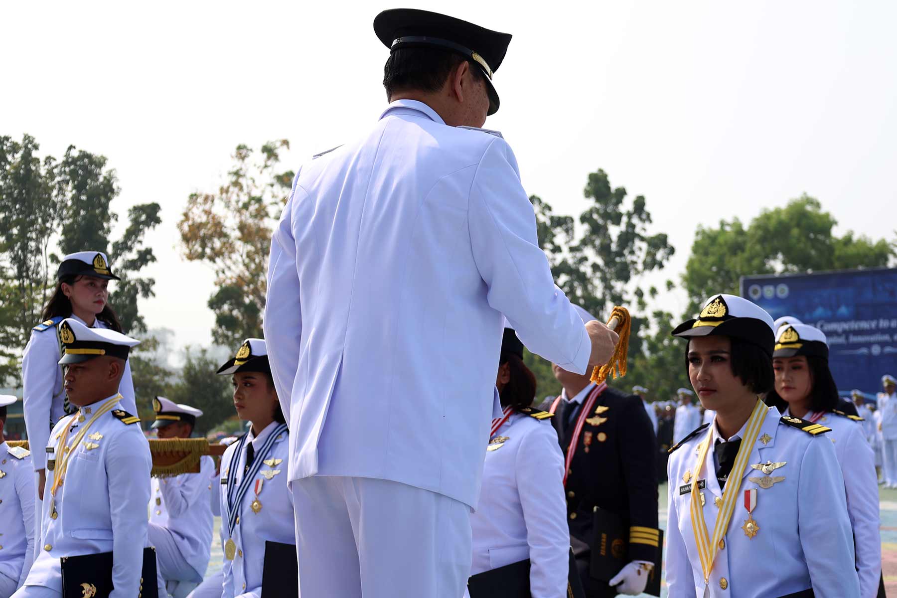 FOTO: Pelantikan Perwira Poltekpel Sulut 2026, keselamatan pelayaran jadi pesan utama 13 FOTO: Pelantikan Perwira Poltekpel Sulut 2026, keselamatan pelayaran jadi pesan utama
