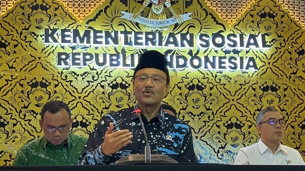 Pemerintah Salurkan Ponsel Gratis Berbasis Data untuk Bansos