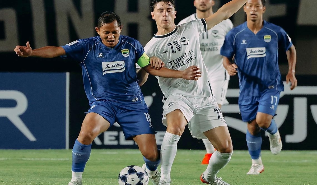 Persib Bandung Pimpin Klasemen setelah Kalahkan Melbourne Victory