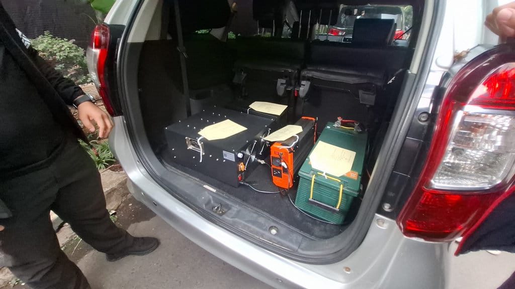 Polisi Bongkar Sindikat Penggunaan Fake BTS Penyebar SMS Palsu