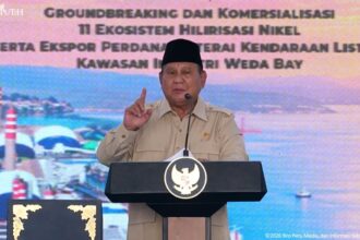 Prabowo Lempar Canda pada Sugiono Terkait Jabatan Menko PMK