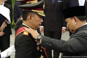 Prabowo Subianto Anugerahkan Bintang Mahaputera kepada Listyo Sigit dan Dedi Prasetyo
