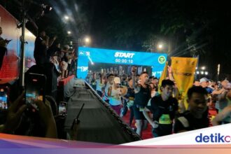 Pramono Lepas Peserta Jakarta Running Festival 2026