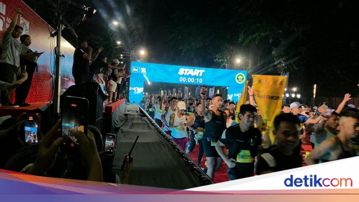 Pramono Lepas Peserta Jakarta Running Festival 2026