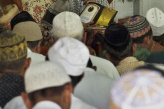 Pria Bangkalan Klaim Imam Mahdi, Lakukan Penipuan Top Up Umur