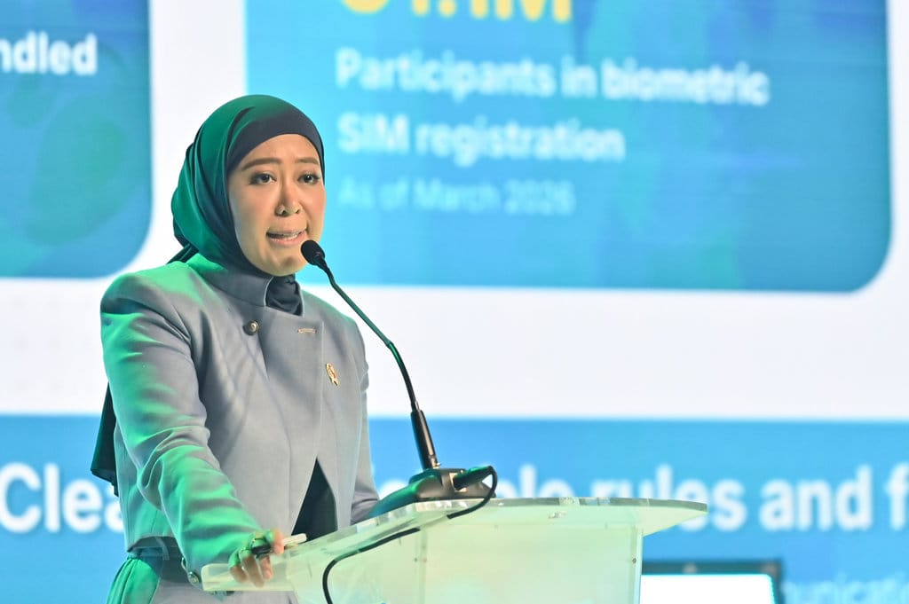 Respons Menkomdigi Soal Ancaman Pemutusan Internet Indonesia
