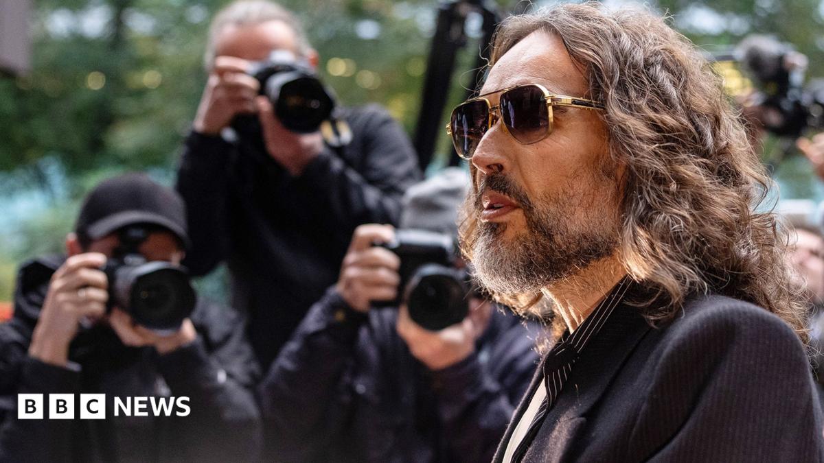 Russell Brand Dijuluki 'Predator Seksual' dalam Persidangan Pemerkosaan