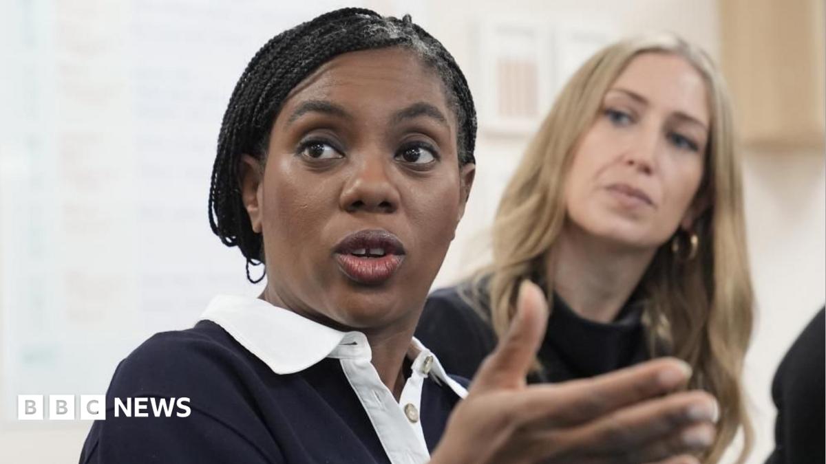 Tories Berjanji Hapuskan Batas £100,000 untuk Dukungan Anak