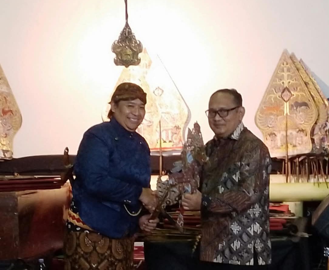 Wayang Kulit Petruk Dadi Ratu Meriahkan Hari Jadi Klaten