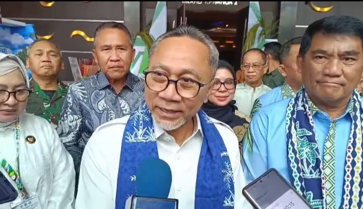 Menko Pangan sentil pohon kelapa tua di Sulut “Tuhan yang tanam, Tuhan yang petik”