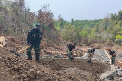 Pembangunan Jalan Rabat Beton 207 Meter di Tanaki Dikebut, Libatkan TNI dan Warga