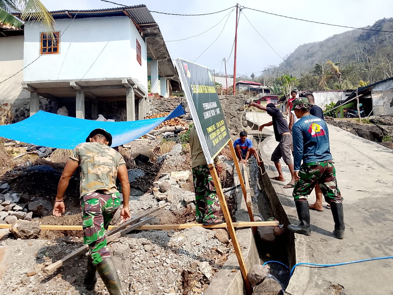 Sumur Bor dan Renovasi Rumah Warga Tanaki Dikebut, Progres Capai 19 dan 22 Persen