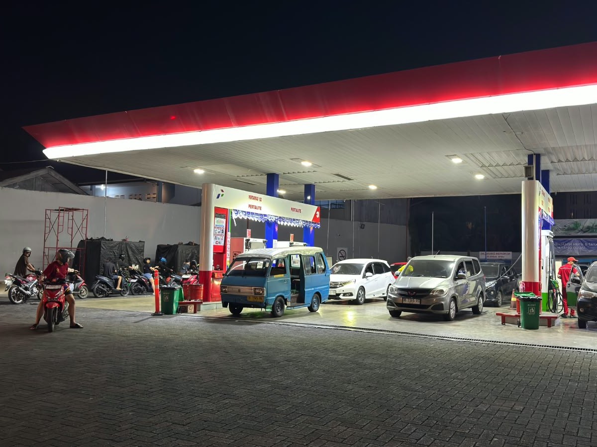 Pertamina Patra Niaga Regional Sulawesi tambah operator dan perpanjang jam pperasional SPBU di Sulawesi Utara