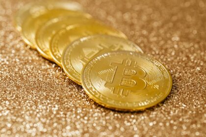 Harga Emas Antam Hari Ini Rp 2.850.000 per Gram, Stagnan Usai Koreksi